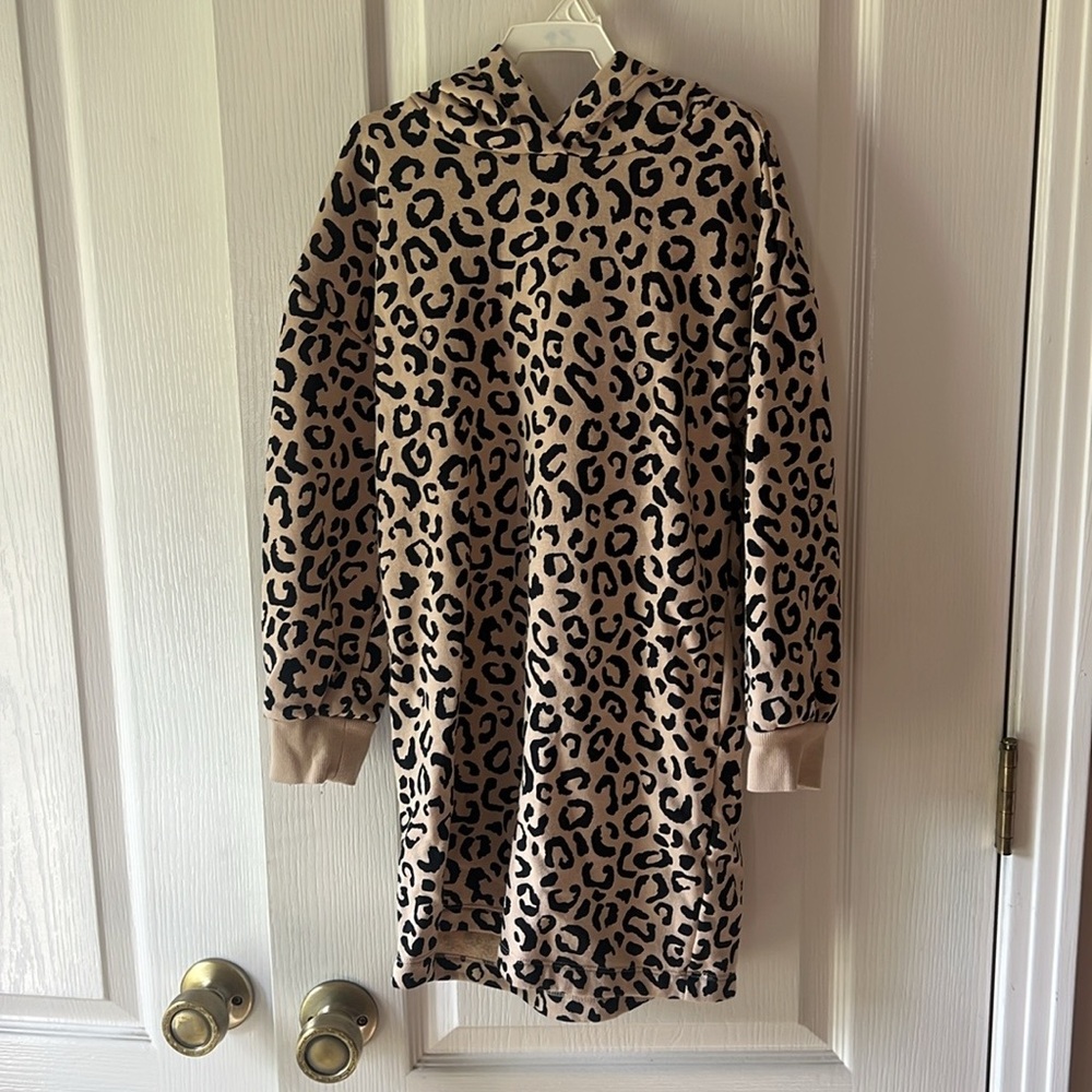 C11 Old Navy Animal Print Hoodie Dress